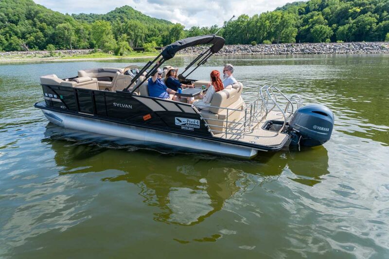 Party Pontoon Boat Rentals, Private Pontoon Rental Wabasha MN